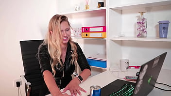 The secretary showed her butt