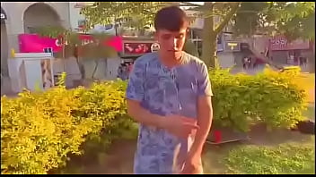 Merlo se coge a todos los de la plaza vera