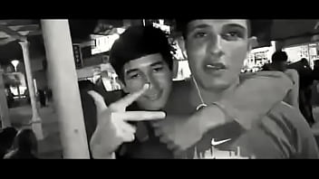 Merlo se coge a todos los de la plaza vera