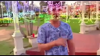 Merlo Se Coge A Todos Los De La Plaza Vera thumbnail