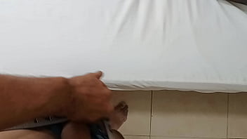 Mi hermanastra culona se queda hoy en mi cuarto crisporn6