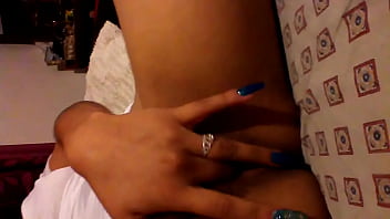 Flaca se masturba