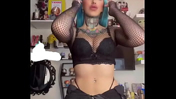 Caliente perra te pondra la verga dura