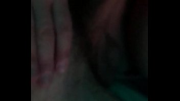 Mamaroost gives me some head