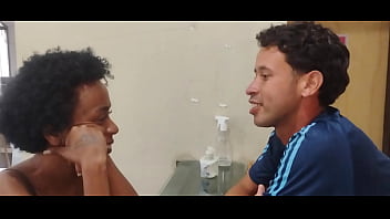 Riquinho da zona sul viu a preta e o pau encolheu de nervoso