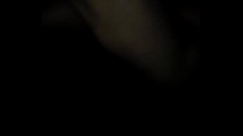 Batendo na putinha do corno