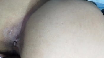 Went to help my neighbor's wife with a heavy duty while she is alone at home and ended fucking her rough without condom