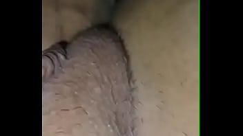 Close up comendo a buceta da putinha de perto