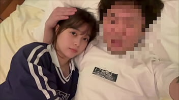 彼氏がかまってくれなくて男友達とラブホで浮気sex。女子大生は色んな男性の臭いちんちんで満たされたい