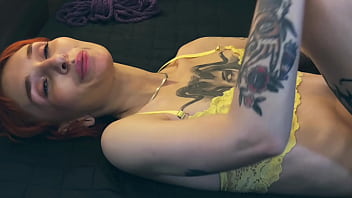 I like getting tied up while my feet are worshipped