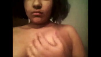 Teen Touch Her Tits Jovencita Se Toca Sus Tetas thumbnail