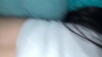 Una mujer naturalquieres venir o venirte