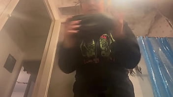 Rebeca addams the second dirty feet in the laundry room