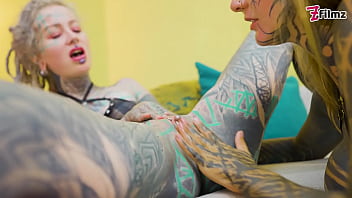 Alt girls tattooed lesbian dildo punk goth hippie spit tongue