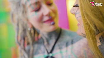 Alt girls tattooed lesbian dildo punk goth hippie spit tongue