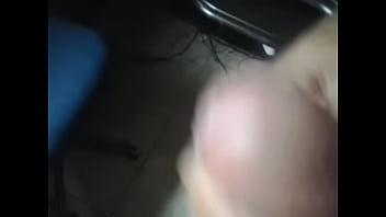 Gozando para uma amiga