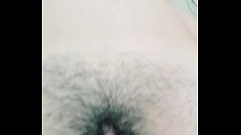 Masturbando a naree dando duro con mis manos y ella gozando