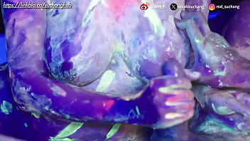 Covering the whole body with fluorescent paint and having sex under black light the visual impact is super Covering the whole body with fluorescent paint and having sex under black light the visual impact is super