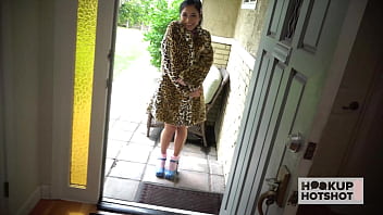 Brunette fuck puppet avery black hooks up with bryan gozzling