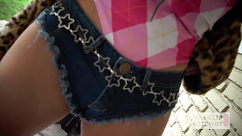 Brunette fuck puppet avery black hooks up with bryan gozzling