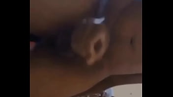 Mete sem dó e me engravida agora goza no fundo com força Mete sem dó e me engravida agora goza no fundo com força
