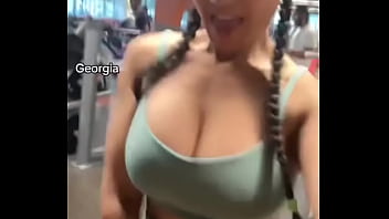 Dance break between sets at the gym #fyp #strongwomen #dance #