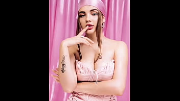 Попробуй не кончать на валю