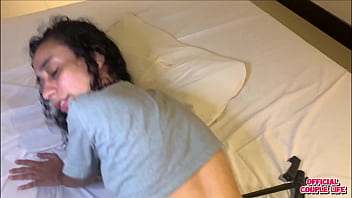 Toda vez que eu sento no pau do meu melhor amigo eu fico toda molhada de tesão