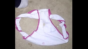 Calzoncito que dejo mi cunada