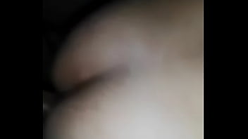 A ella le encanta montar