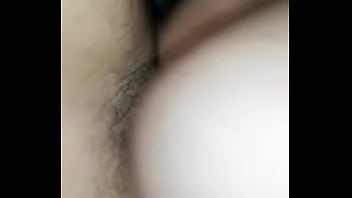 A ella le encanta montar