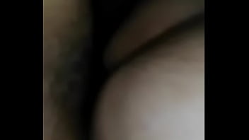 A ella le encanta montar