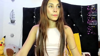 Estoy en transmisión y quiero llamar a mi hermanastro me hace tener un gran orgasmo mm