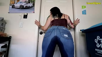 Real omorashi and pee desperation 2025