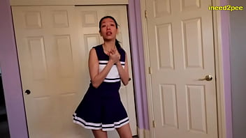 Real omorashi and pee desperation 2025