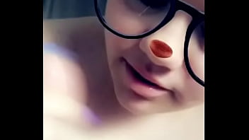 Kitty worshiping the great sage