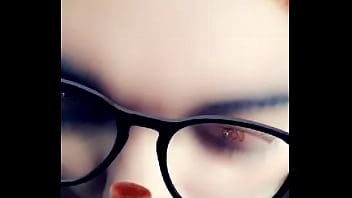 Kitty worshiping the great sage