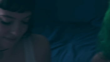 Love how hot wax feels on my feet