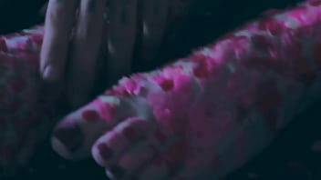 Love how hot wax feels on my feet