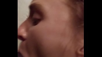 Autumn worships with her mouth