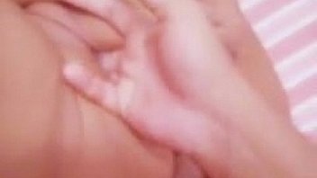 Marido homemcasalcgrew brincando com mulhercasalcgrew