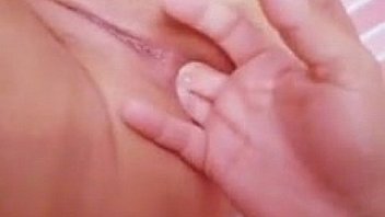 Marido homemcasalcgrew brincando com mulhercasalcgrew