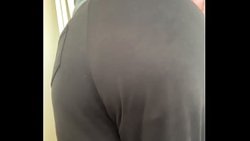 Deesdeepthroat strips off layers of pants