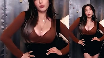 Bouncing boobs