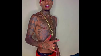 Vaza vídeo do novinho paus udo completo no red e no cher