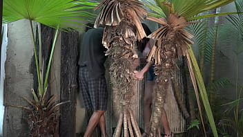 Bruna lancaster fudendo no jardim