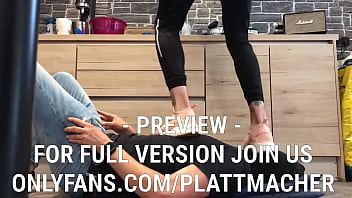 Crushing The Doormat With Nike Huaraches Hard thumbnail