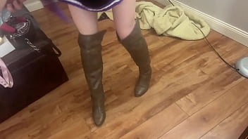 Sucking on a bbc and showing off my tight bod