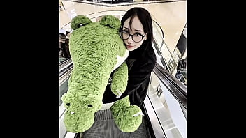 Ganhei um jacaré de pelúcia e dei pra agradecer ft qrozne