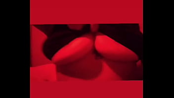 Mis tetas en tu cara pensalo